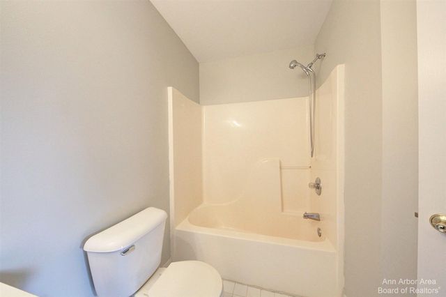 3127 Dunwoodie Road Unit: 38, Ann Arbor, MI 48105