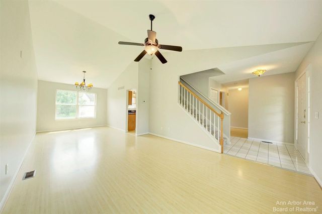3127 Dunwoodie Road Unit: 38, Ann Arbor, MI 48105