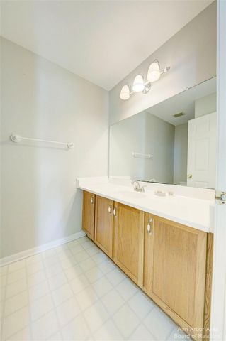 3127 Dunwoodie Road Unit: 38, Ann Arbor, MI 48105