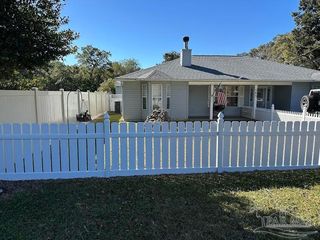 605 Armenia Dr, Pensacola, FL 32505