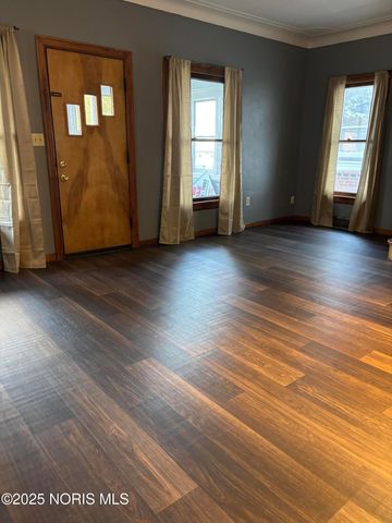 191 Oak Street, Rossford, OH 43460