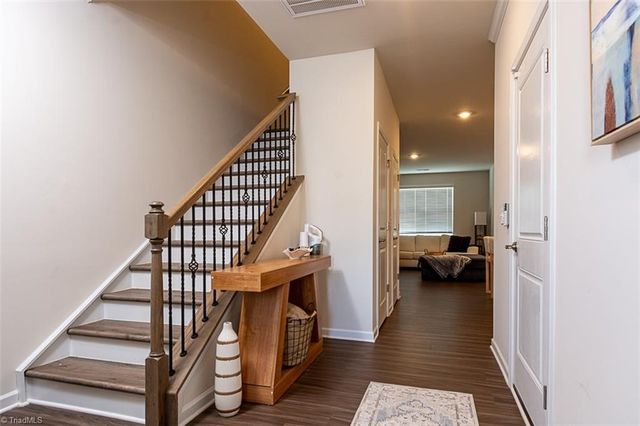 1826 Pheasant Trace Circle, Kernersville, NC 27284