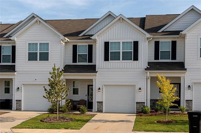 1826 Pheasant Trace Circle, Kernersville, NC 27284