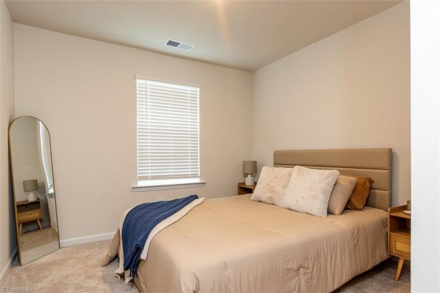 1826 Pheasant Trace Circle, Kernersville, NC 27284