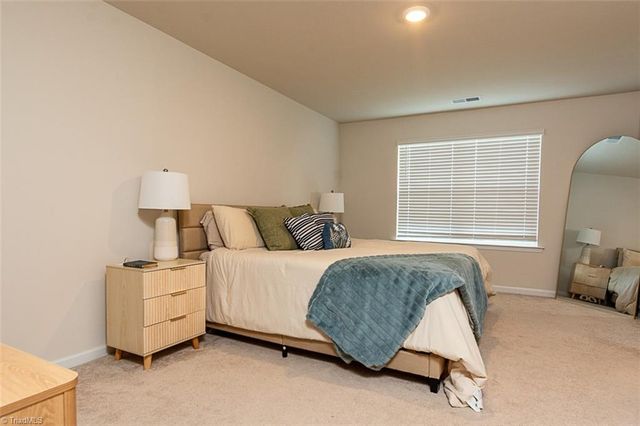 1826 Pheasant Trace Circle, Kernersville, NC 27284