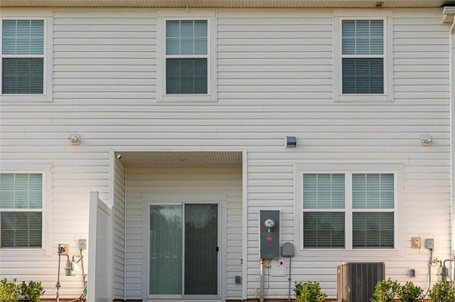 1826 Pheasant Trace Circle, Kernersville, NC 27284