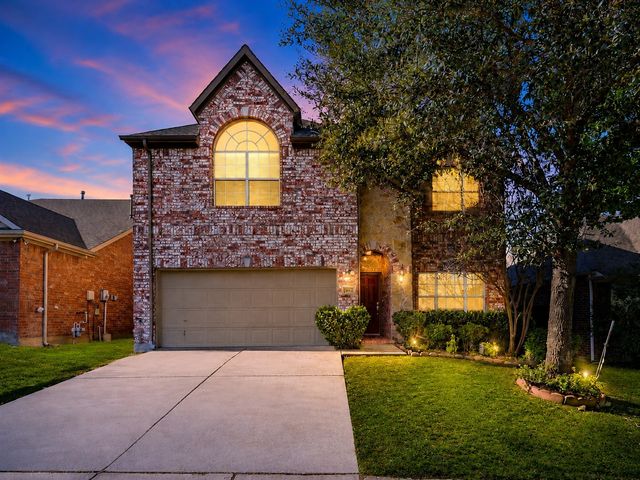 2812 N Gooseberry, Plano, TX 75074