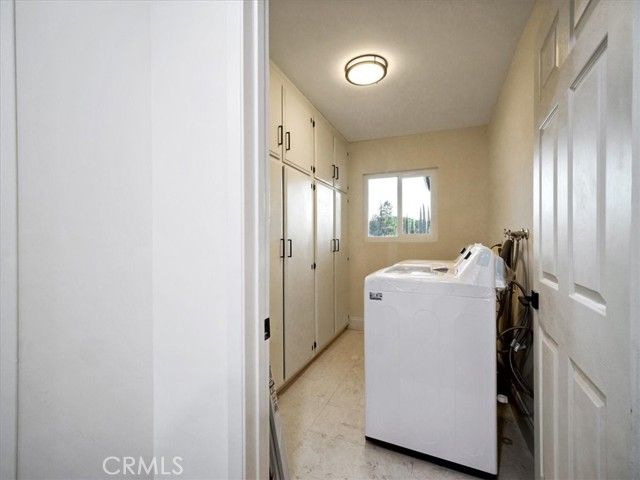 4732 Del Moreno Drive, Woodland Hills (los Angeles), CA 91364