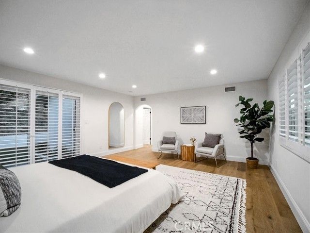 4732 Del Moreno Drive, Woodland Hills (los Angeles), CA 91364