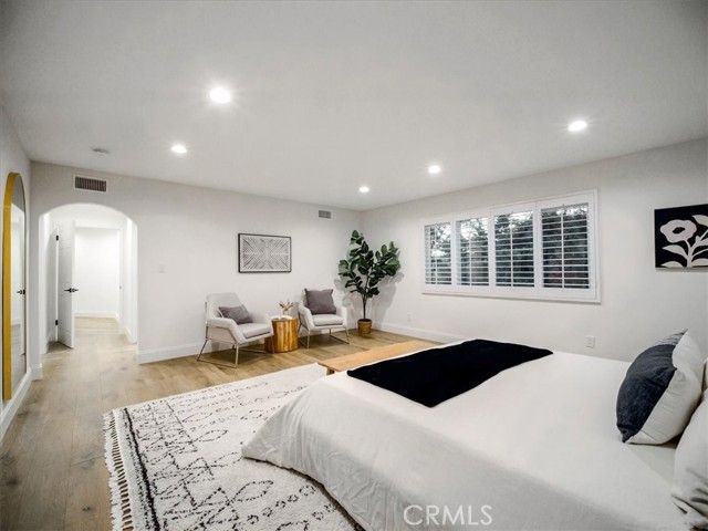 4732 Del Moreno Drive, Woodland Hills (los Angeles), CA 91364