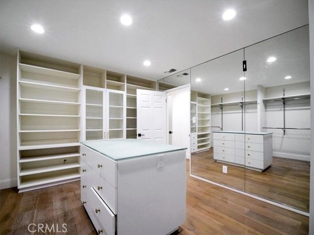 4732 Del Moreno Drive, Woodland Hills (los Angeles), CA 91364