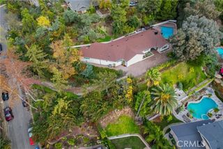 4732 Del Moreno Drive, Woodland Hills (los Angeles), CA 91364