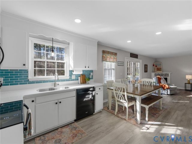 206 Rustic Dr, Dinwiddie, VA 23830