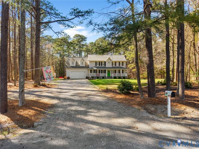 206 Rustic Dr, Dinwiddie, VA 23830