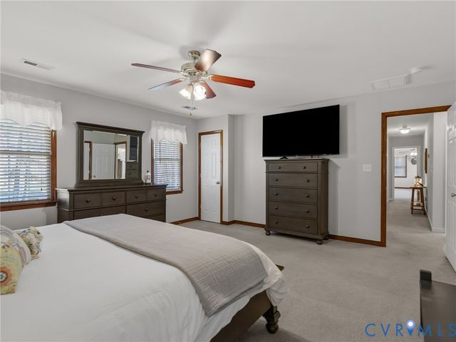 206 Rustic Dr, Dinwiddie, VA 23830