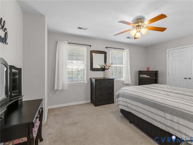 206 Rustic Dr, Dinwiddie, VA 23830