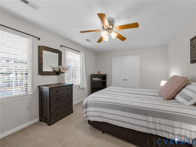 206 Rustic Dr, Dinwiddie, VA 23830