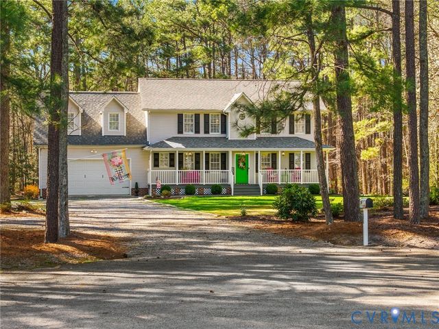 206 Rustic Dr, Dinwiddie, VA 23830