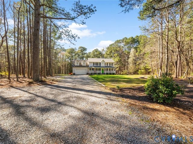 206 Rustic Dr, Dinwiddie, VA 23830