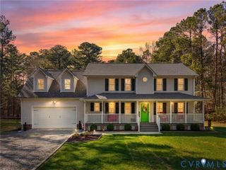 206 Rustic Dr, Dinwiddie, VA 23830