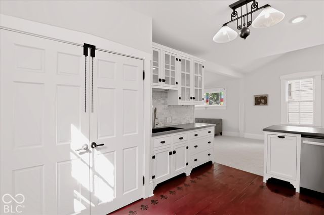 1114 E Saint Clair Street, Indianapolis, IN 46202