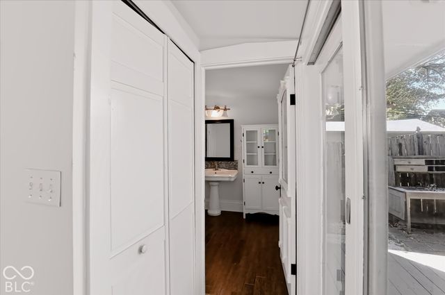 1114 E Saint Clair Street, Indianapolis, IN 46202