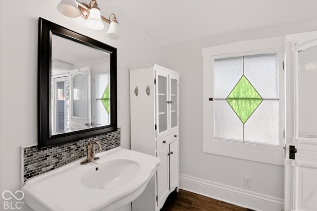 1114 E Saint Clair Street, Indianapolis, IN 46202
