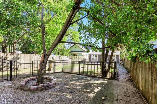 1114 E Saint Clair Street, Indianapolis, IN 46202