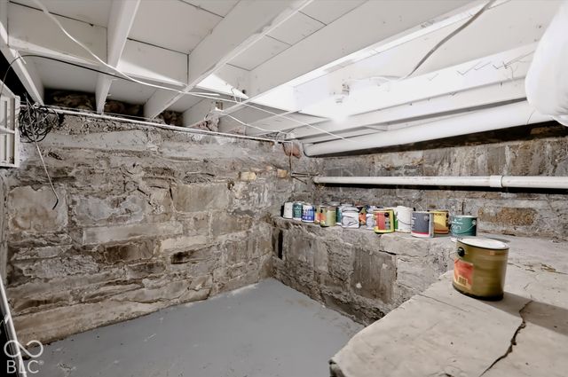 1114 E Saint Clair Street, Indianapolis, IN 46202