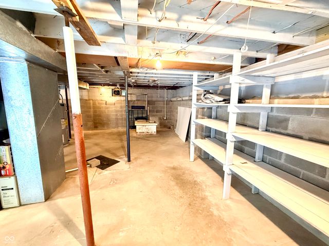 840 Nelson Ridge Road, Columbus, IN 47201