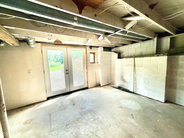 840 Nelson Ridge Road, Columbus, IN 47201