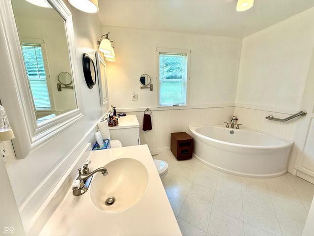 840 Nelson Ridge Road, Columbus, IN 47201