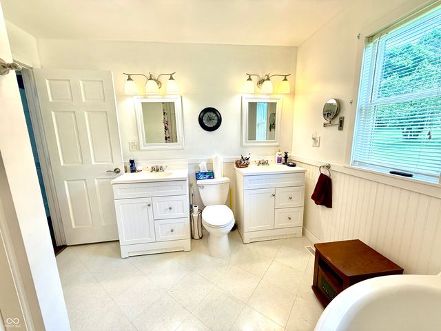840 Nelson Ridge Road, Columbus, IN 47201