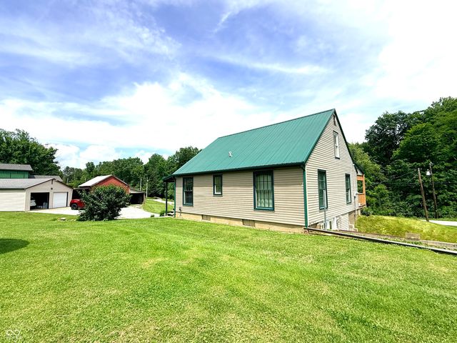 840 Nelson Ridge Road, Columbus, IN 47201