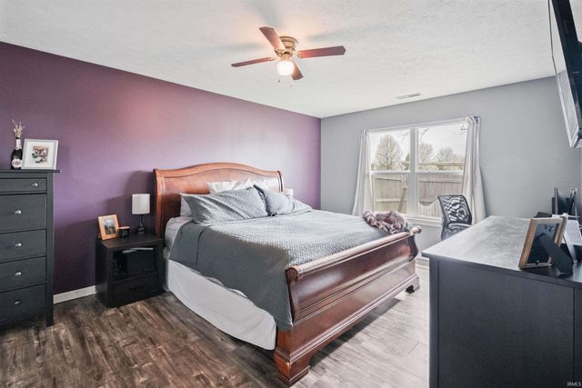 1004 Maple Run Drive, Sheridan, IN 46069