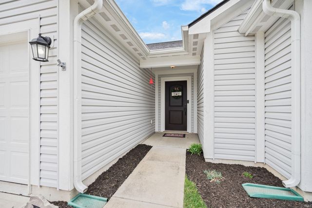 1004 Maple Run Drive, Sheridan, IN 46069