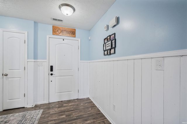 1004 Maple Run Drive, Sheridan, IN 46069