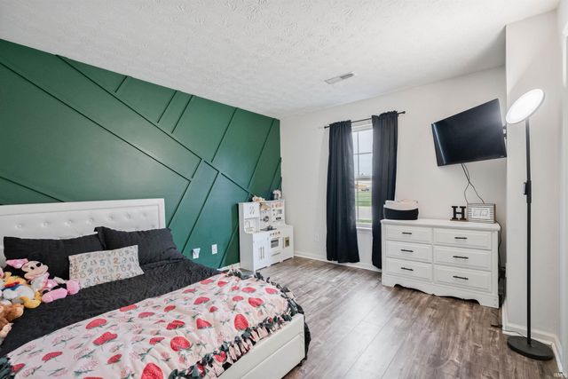 1004 Maple Run Drive, Sheridan, IN 46069