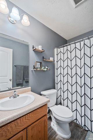 1004 Maple Run Drive, Sheridan, IN 46069