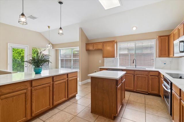 10610 Stone Falls Lane, Frisco, TX 75035