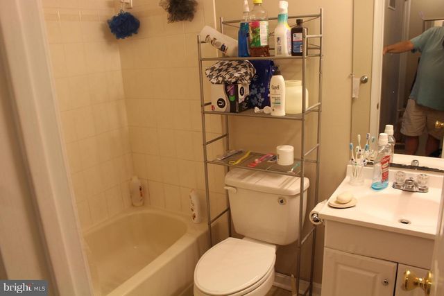 15753 AMBIANCE DR, North Potomac, MD 20878