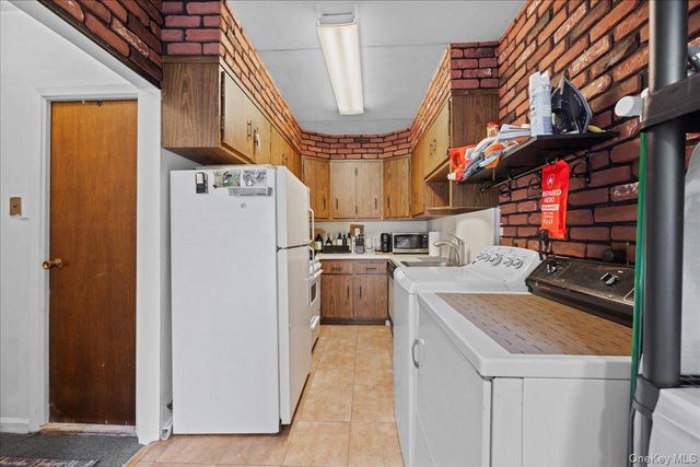 21-51 48th Street, Astoria, NY 11105