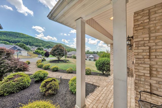 134 Stoneybrook RD, Roanoke, VA 24019
