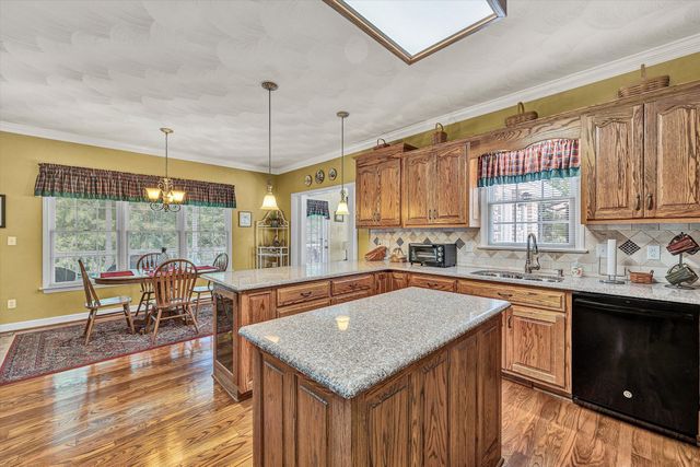 134 Stoneybrook RD, Roanoke, VA 24019