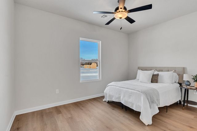 2114-2116 E Plaza Court, Haysville, KS 67060