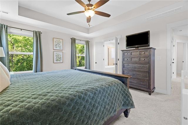2362 SW River Trail Road, Lee's Summit, MO 64082