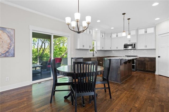 2362 SW River Trail Road, Lee's Summit, MO 64082
