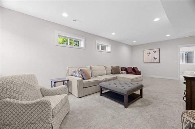 2362 SW River Trail Road, Lee's Summit, MO 64082