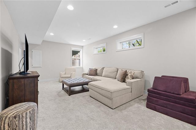 2362 SW River Trail Road, Lee's Summit, MO 64082