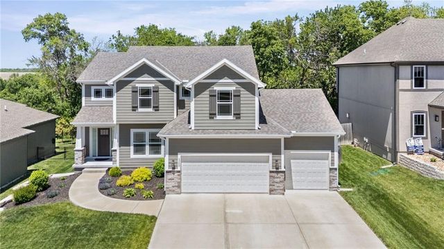 2362 SW River Trail Road, Lee's Summit, MO 64082